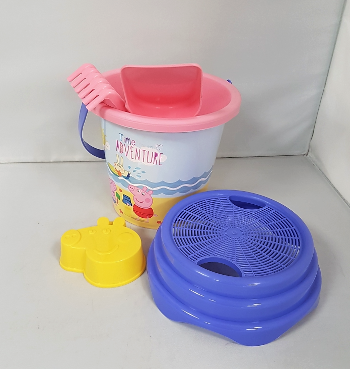 peppa pig bucket and spade set